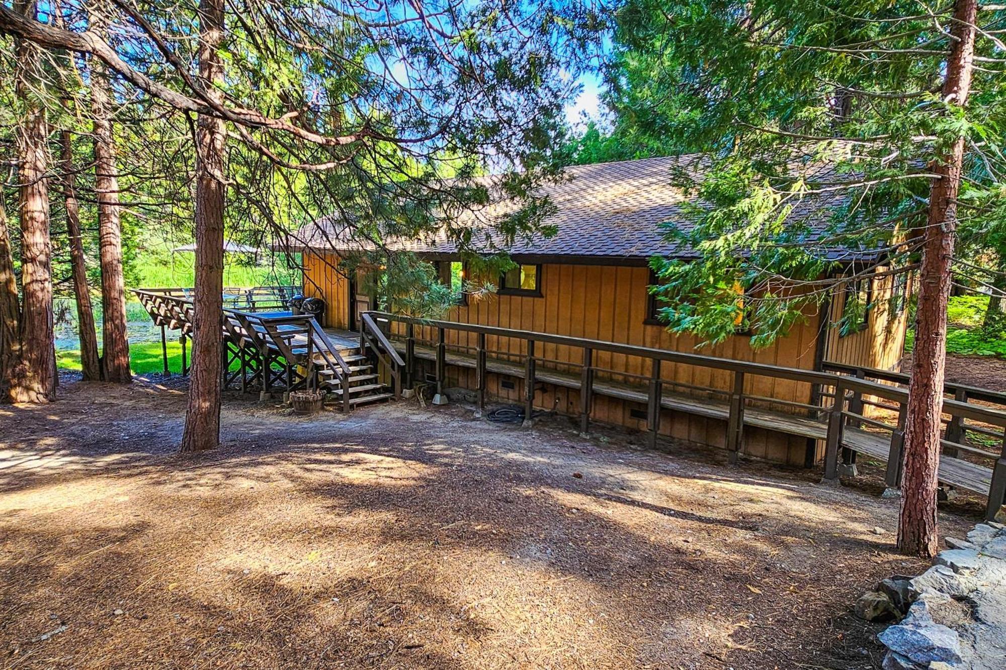 Water'S Edge Retreat Villa Shaver Lake Exterior photo