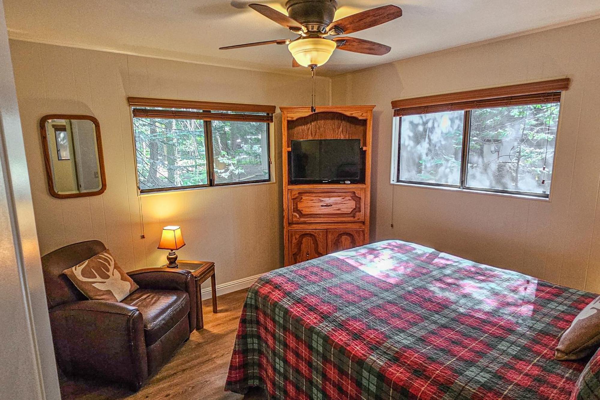 Water'S Edge Retreat Villa Shaver Lake Exterior photo