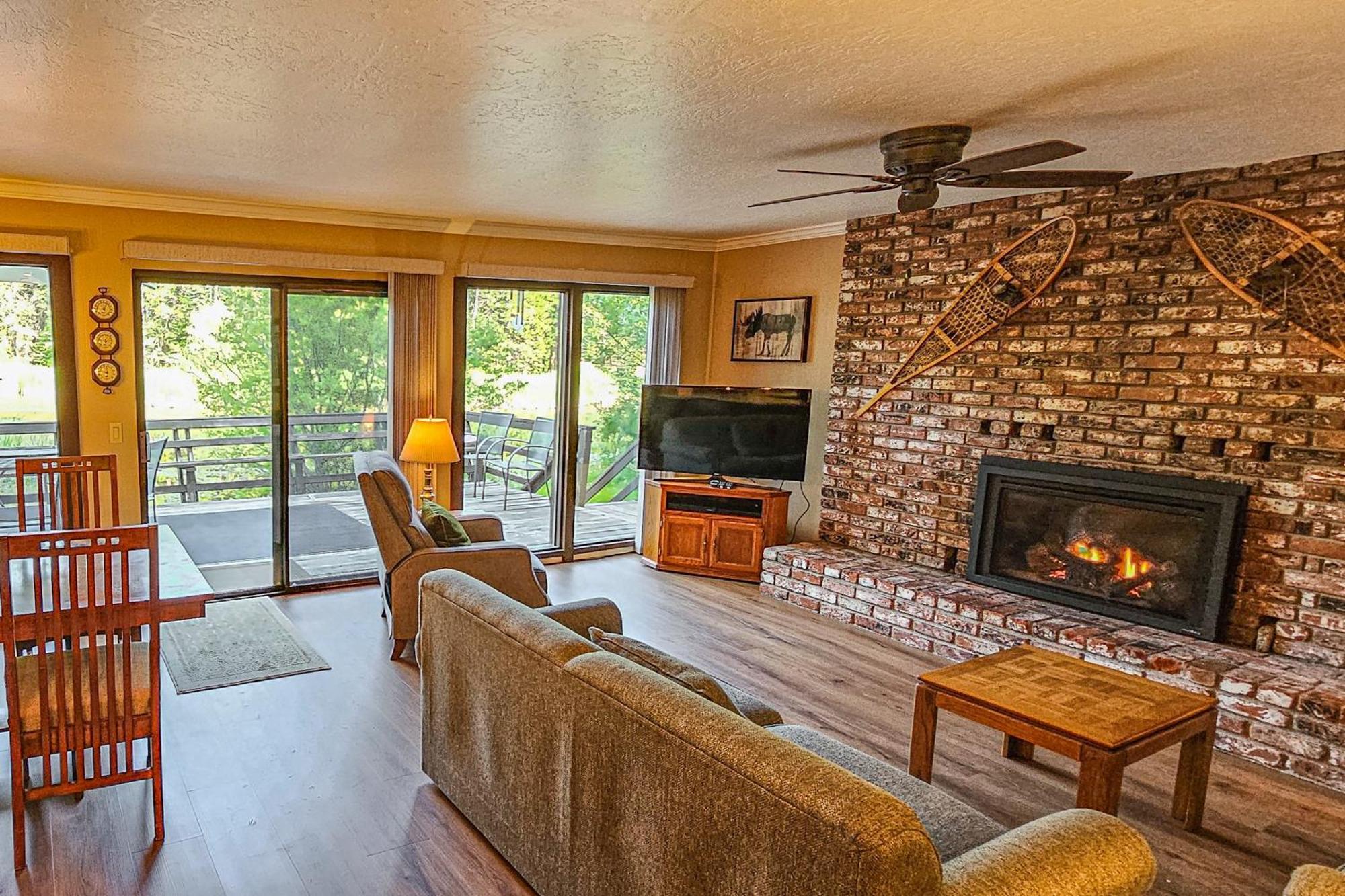 Water'S Edge Retreat Villa Shaver Lake Exterior photo