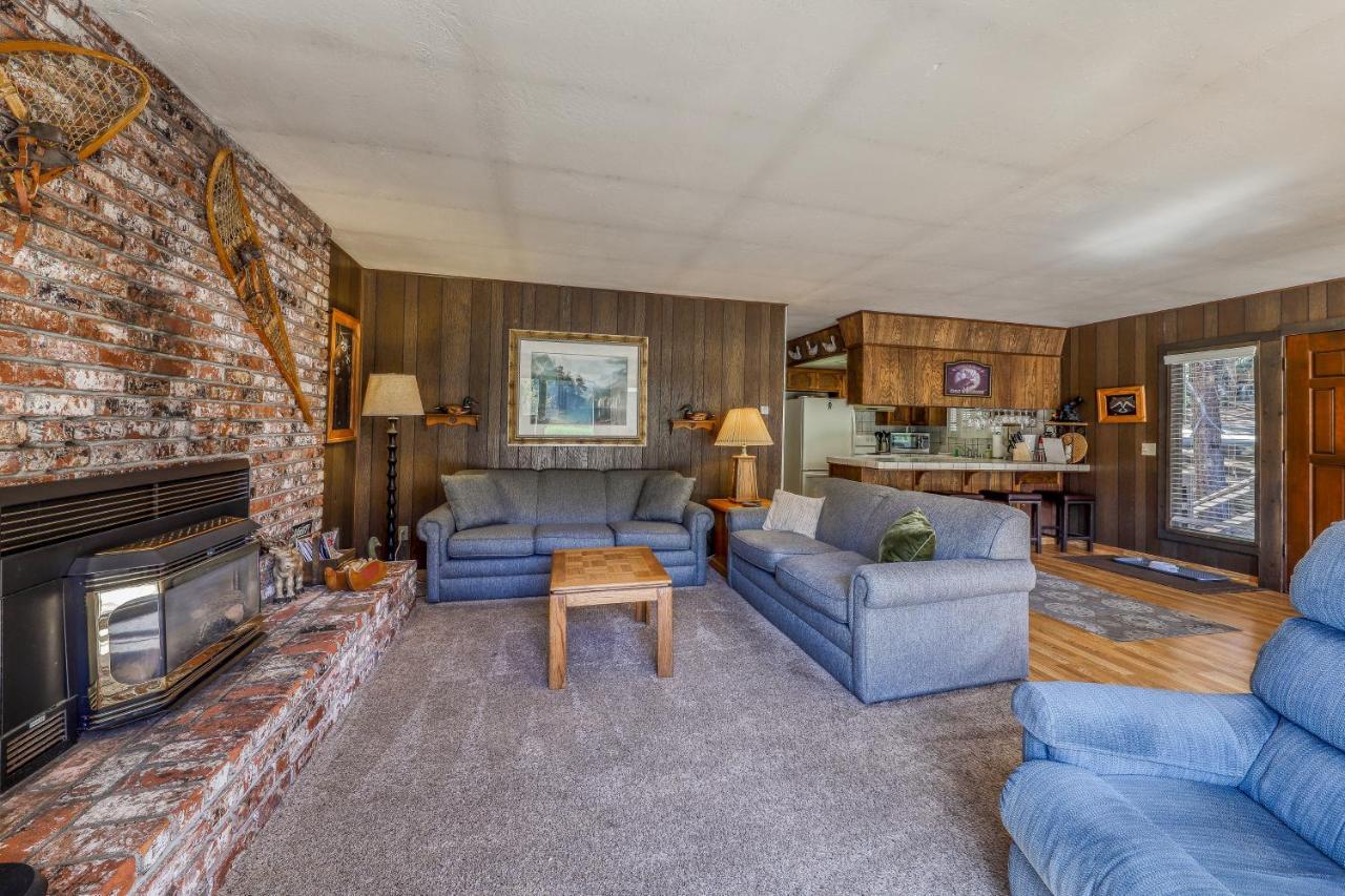 Water'S Edge Retreat Villa Shaver Lake Exterior photo