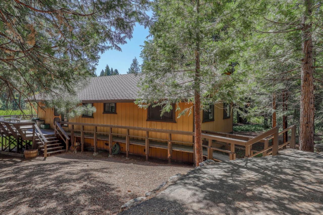 Water'S Edge Retreat Villa Shaver Lake Exterior photo
